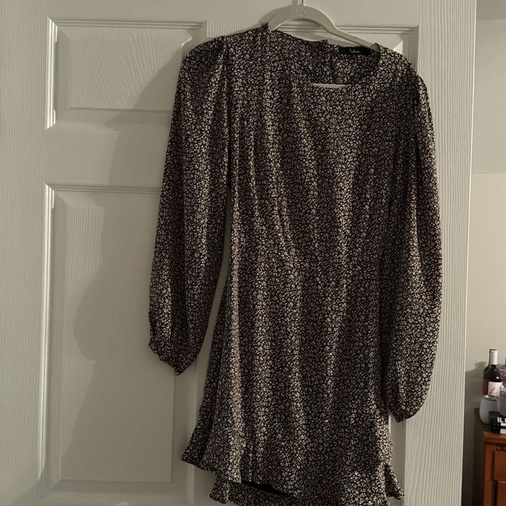 Lulu’s long sleeve floral open back dress